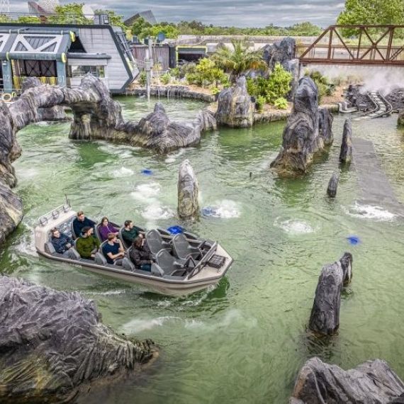 Custom Hydraulic Attractions