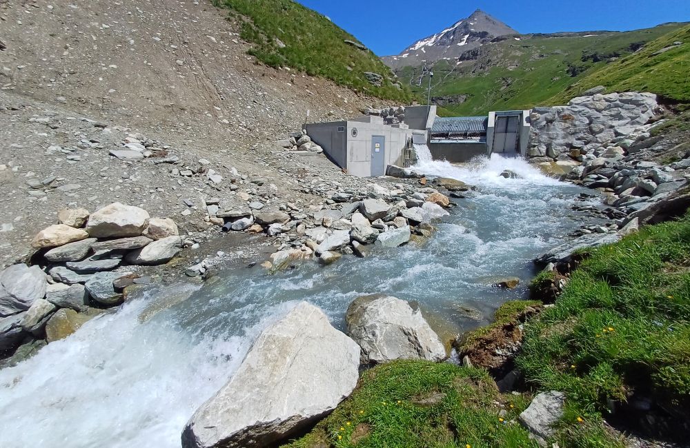 Construction of a small hydroelectric power plant on the Ré Bruyant (73)