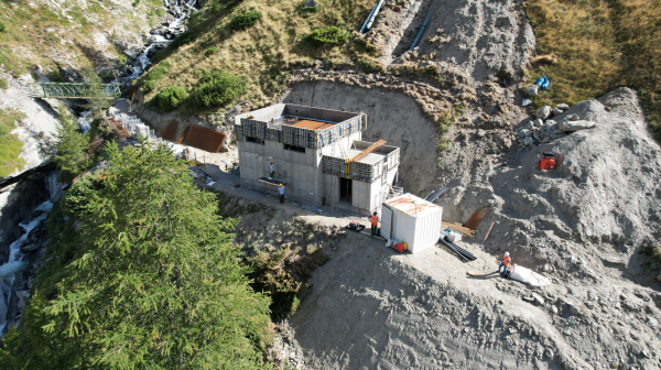 Chantier Microcentrale hydroélectrique du Ré Bruyant à...